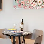 De Gulia Charme And Relax Bed & Breakfast 4*