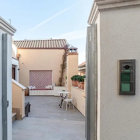 ベッド・アンド・ブレックファスト De Gulia Charme And Relax 4*