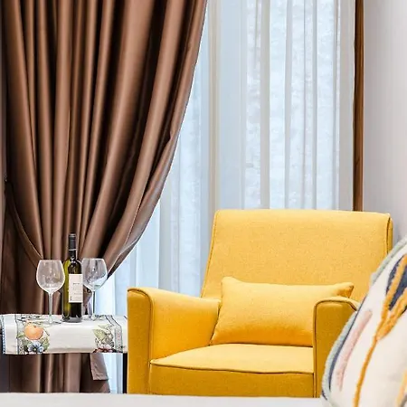 De Gulia Charme And Relax カステッラバーテ