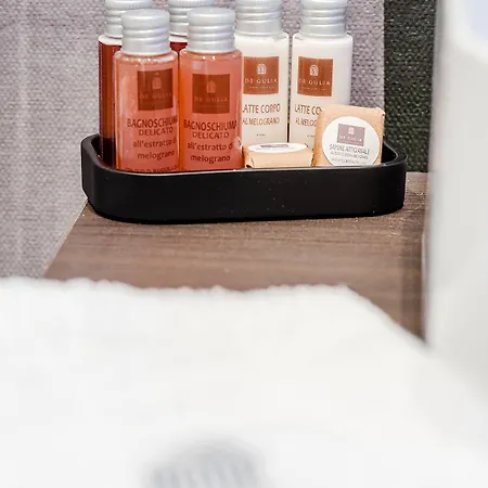 ベッド・アンド・ブレックファスト De Gulia Charme And Relax カステッラバーテ