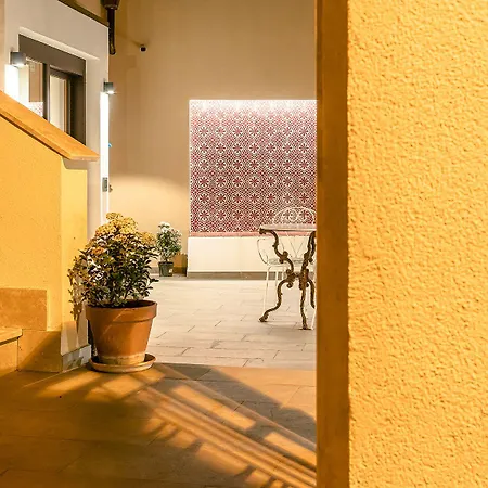 De Gulia Charme And Relax Bed & Breakfast 4*
